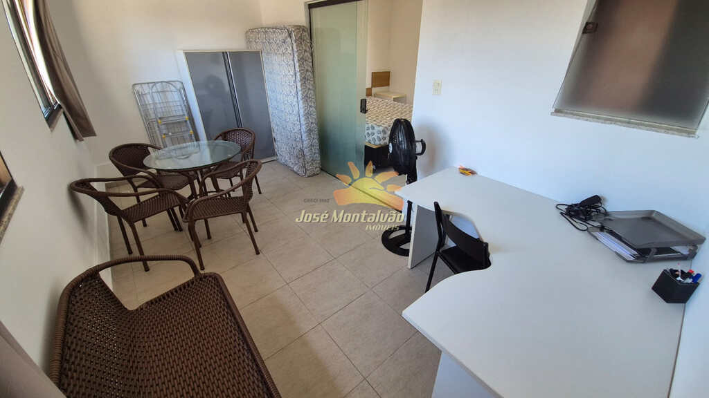 Vendo duplex com cobertura gourmet e 2 suítes, na Praia de Stella Maris, Salvador.