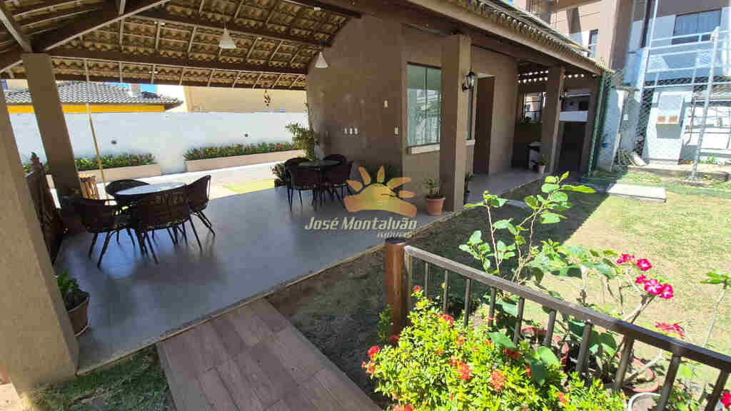 Vendo duplex com cobertura gourmet e 2 suítes, na Praia de Stella Maris, Salvador.